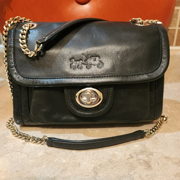 Coach Vintage Black Ranger Leather Crossbody Bag With Gold Chain ๐ฅ๐ฅ - Picture 3 of 16